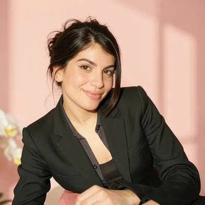 Portrait of Joselyn Cardoza, notary public